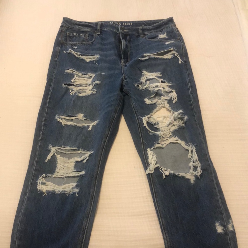 American Eagle Mom Jeans